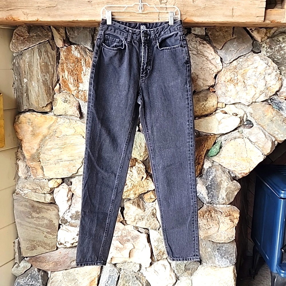 Urban Outfitters BDG High Waist Mom Jeans W24
